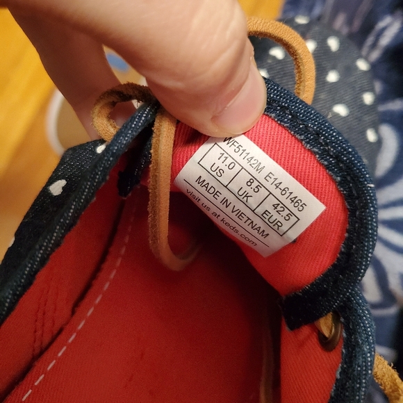 Keds x Taylor Swift shoes women size 11 US, denim with white hearts. - Picture 3 of 3